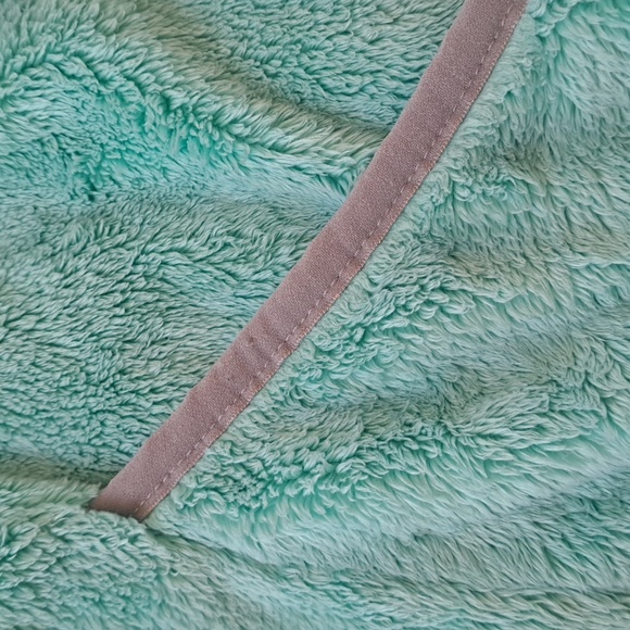 Girls North Face jacket - Picture 3 of 3